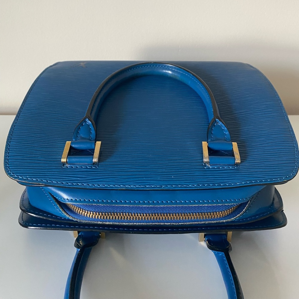 ❌SOLD❌ Louis Vuitton Blue Epi Pont Neuf - Picture 10 of 14